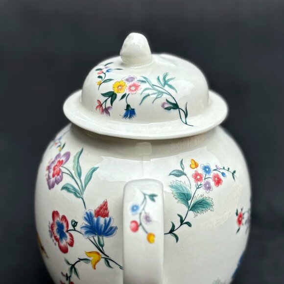 RARE LAURA ASHLEY ENGLISH BONE CHINA TEAPOT   NWOT - Picture 5 of 6